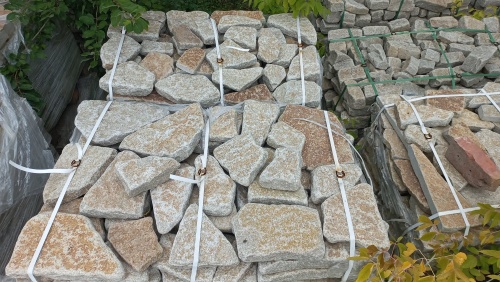 Плитняк гранитный галтованный купить в Республике Карелия