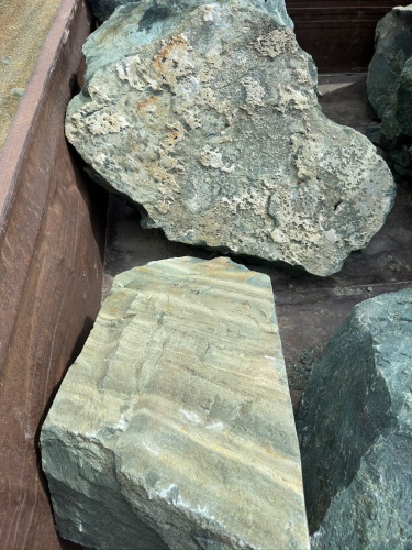 Ландшафтные глыбы зелёные 200-500 килограмм купить в Республике Карелия