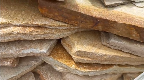 Плитняк златолит жёлтый золотистый для отмостки купить в Республике Карелия