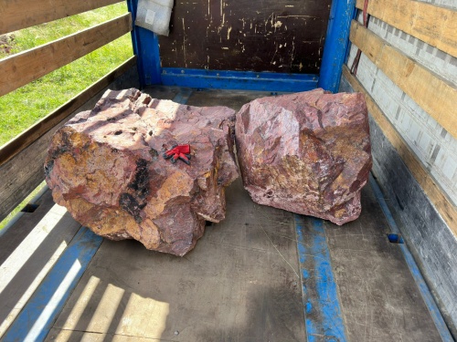 Ландшафтные глыбы красно-фиолетовые 200-1000 килограмм купить в Республике Карелия