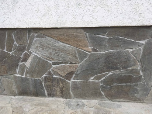 Плитняк златолит Уральский для цоколя, отмостки купить в Республике Карелия