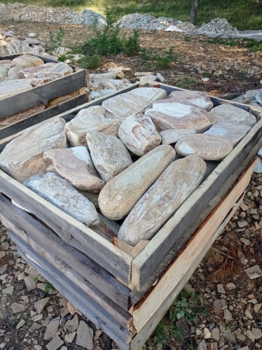 Златолит жёлтый, жёлто-зелёный глыбки и валуны для ланшафтного дизайна купить в Республике Карелия