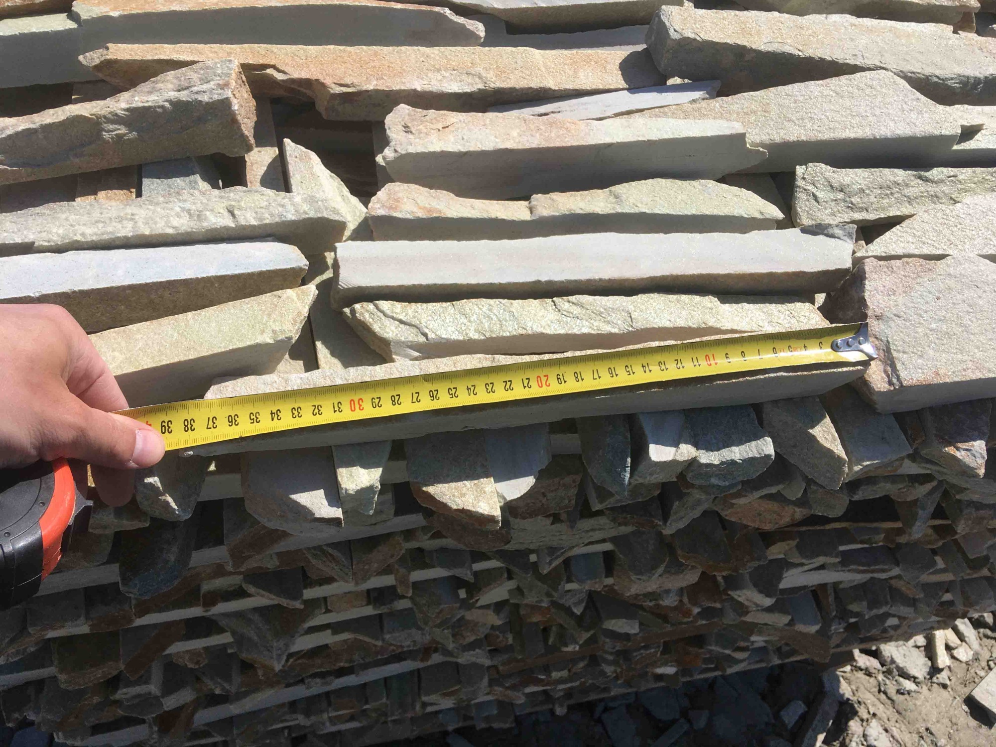 Горбушка златолит золотистый для облицовки купить в Республике Карелия