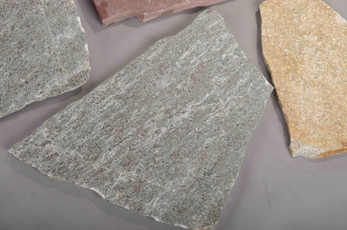 Плитняк златолит Уральский для цоколя, отмостки купить в Республике Карелия